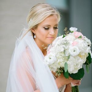 Meet your Posher, Caitlin